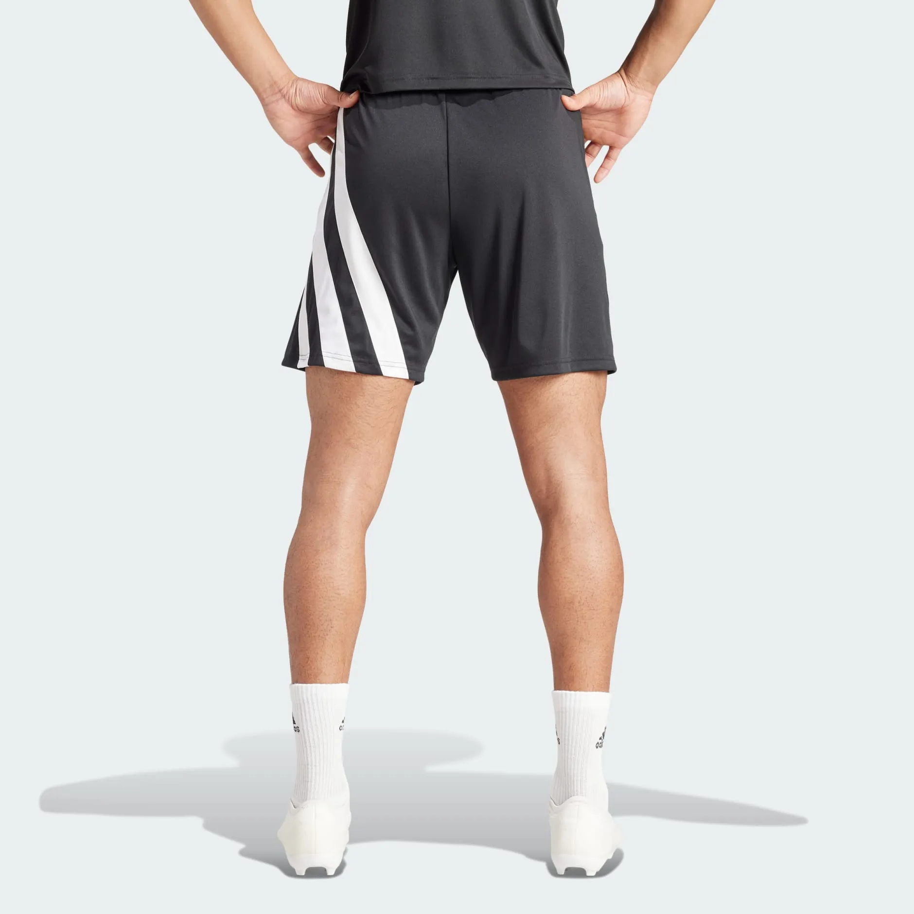 FORTORE 23 SHORTS - Black / White