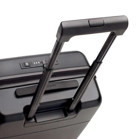 Sentinel Carry On by Samsonite: Seamlessly designed for travel convenience