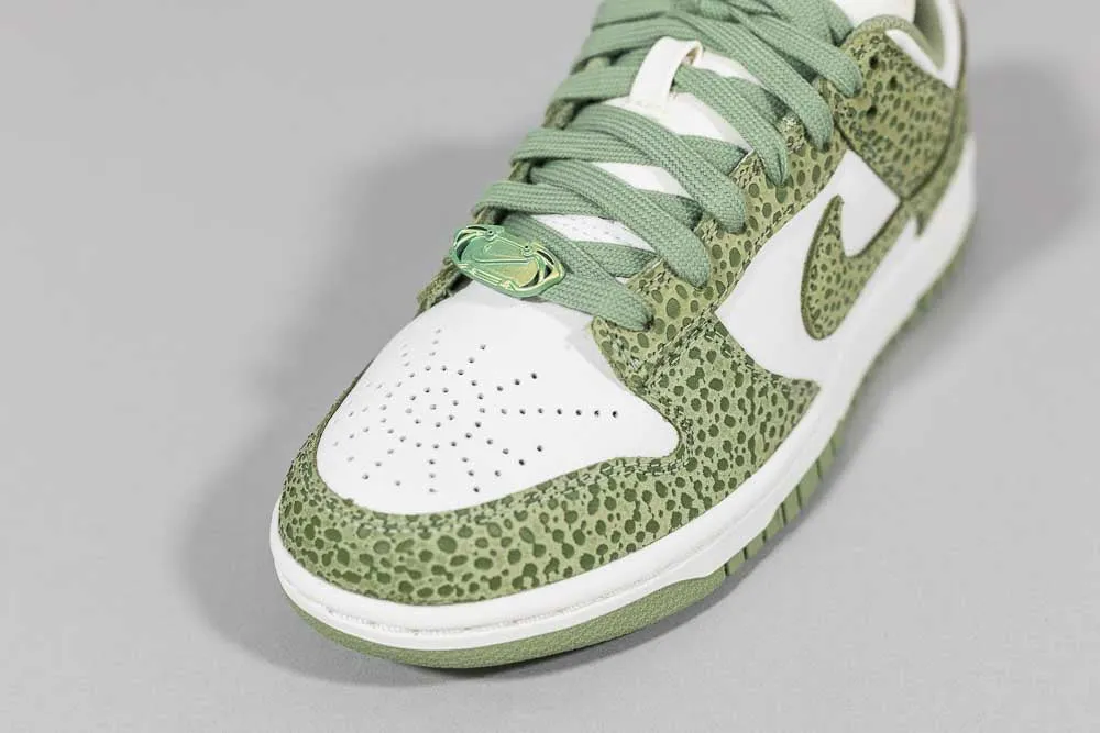 Women's Nike Dunk Low Safari 'Oil Green'