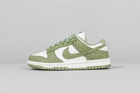 Women's Nike Dunk Low Safari 'Oil Green'